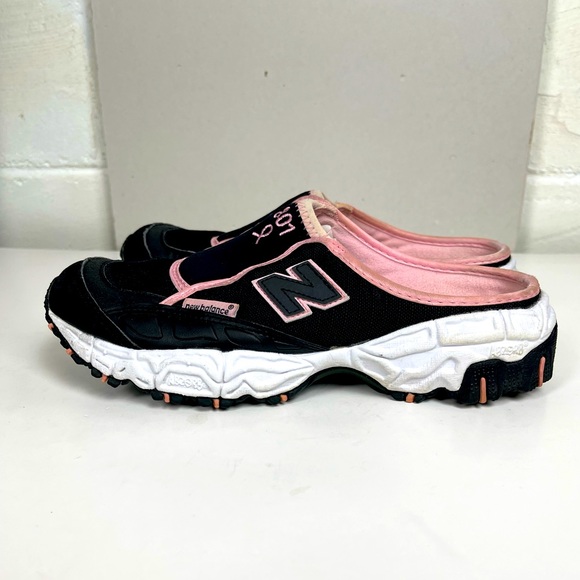 New Balance 8 Womens Pink Black Slip On 